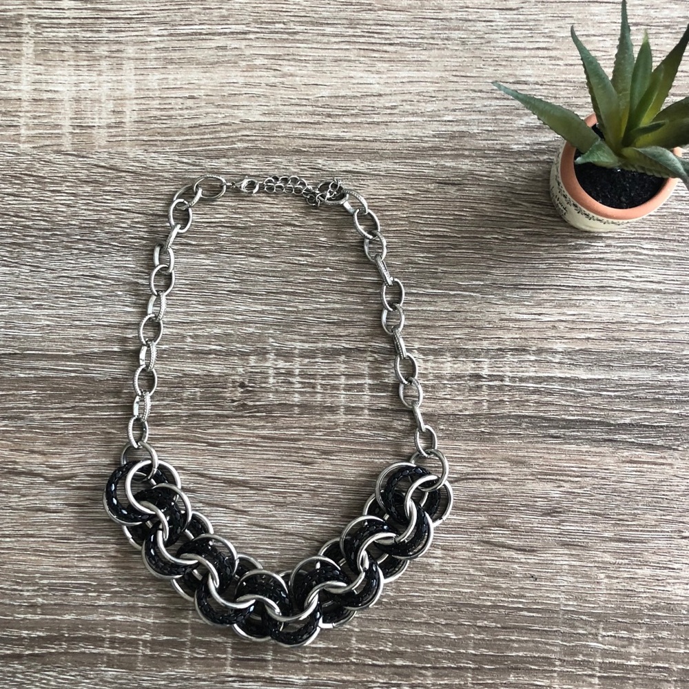 Black and silver chunky necklace